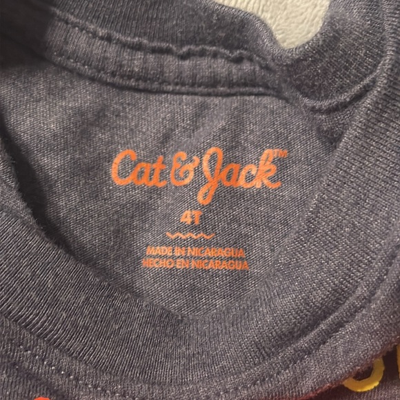 Cat and Jack long sleeve and shorts - Picture 2 of 3